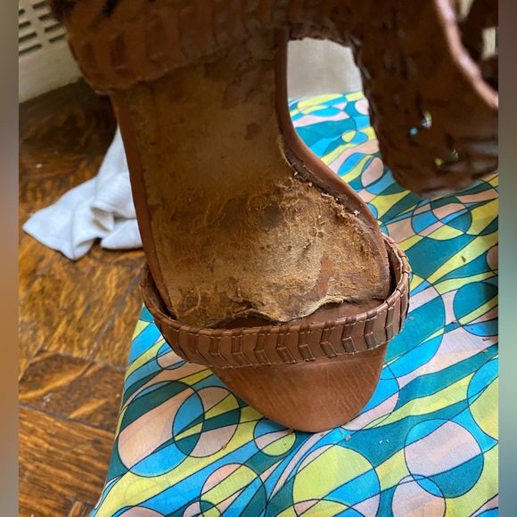 Sexy Max Studio 5 inch Heels - Size 7 - Picture 13 of 14